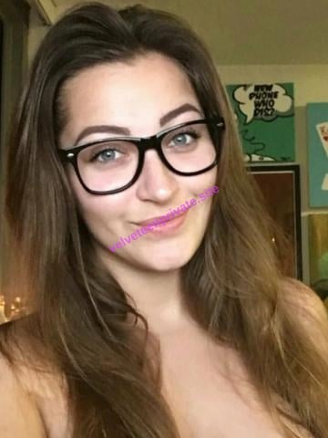 Эскорт Томск Inna — брюнетка, грудь 75C (3-й) (фото 2)